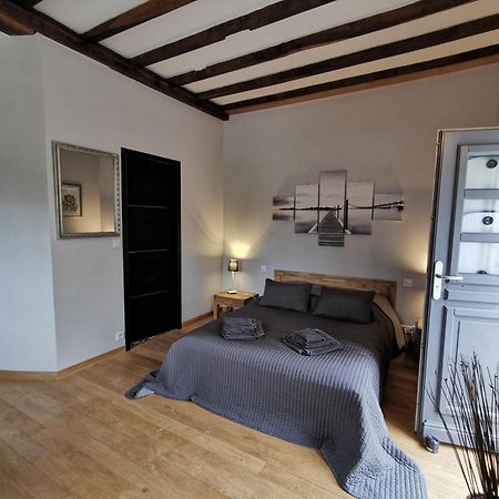 Le Petit Moulin Panzió Faverelles Szoba fotó
